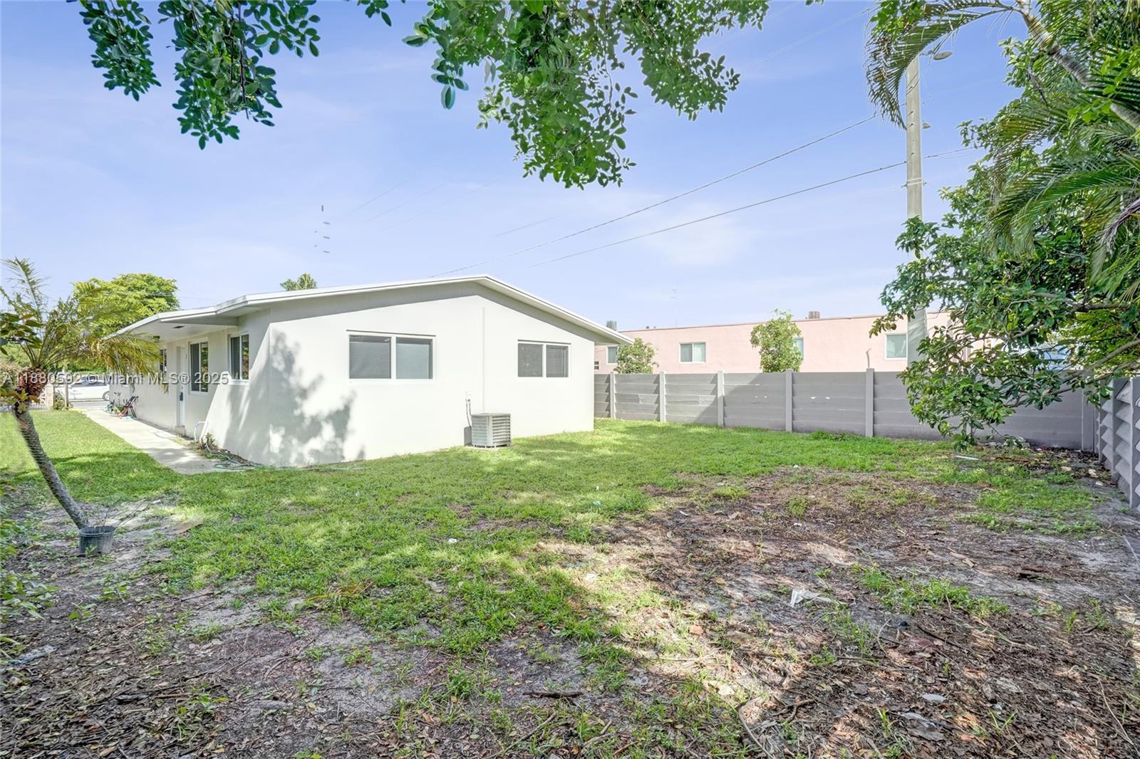 TOWN OF HALLANDALE B-13 - Residential Lease