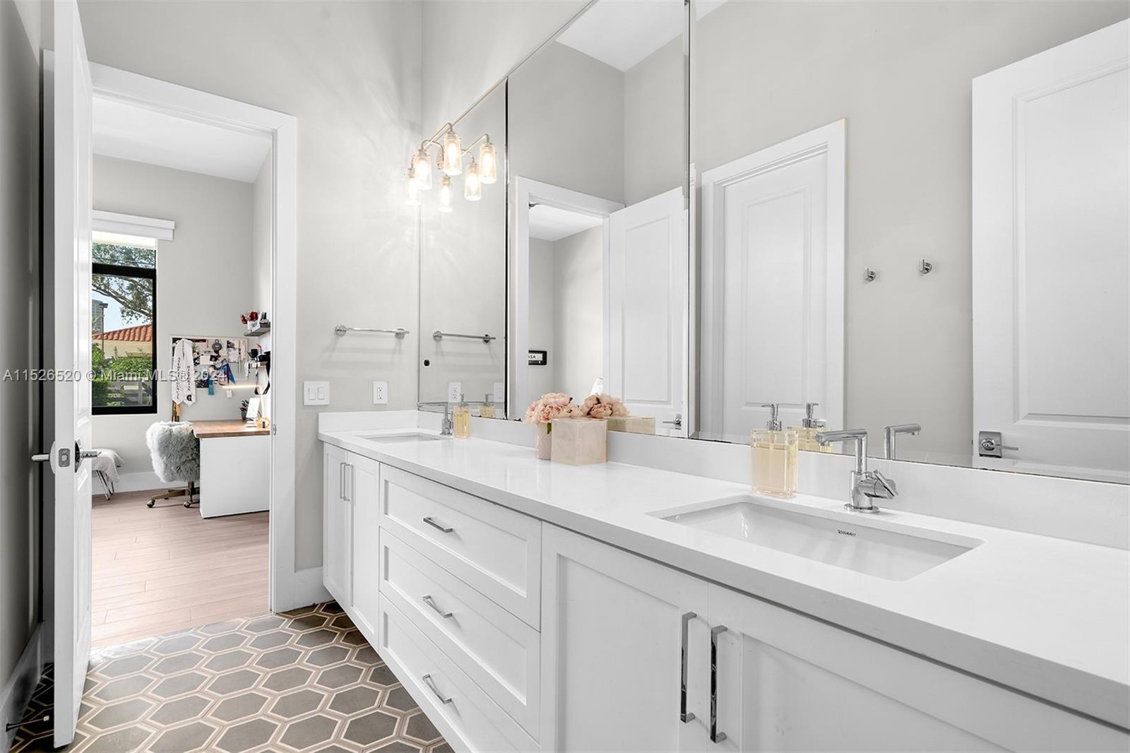 NORTH KENDALL - Residential