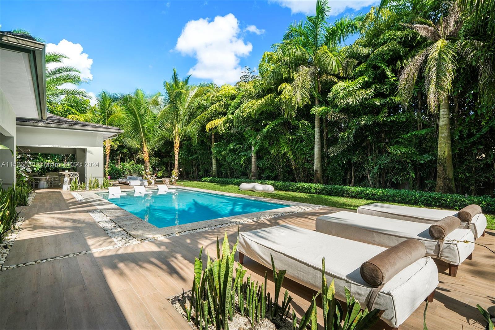 NORTH KENDALL - Residential