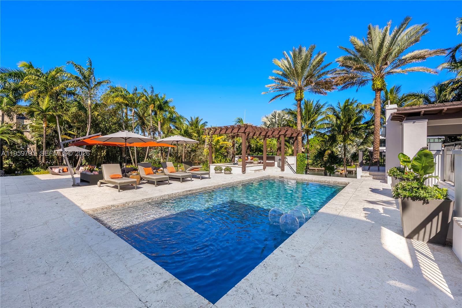 GABLES ESTATES NO 3 - Residential