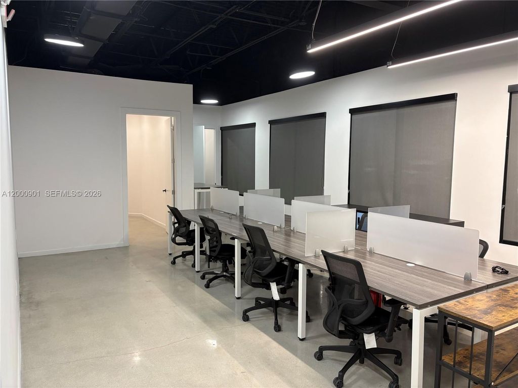 Photo of 1545 N Park Dr, Weston, FL 33326 (MLS # A12000901)