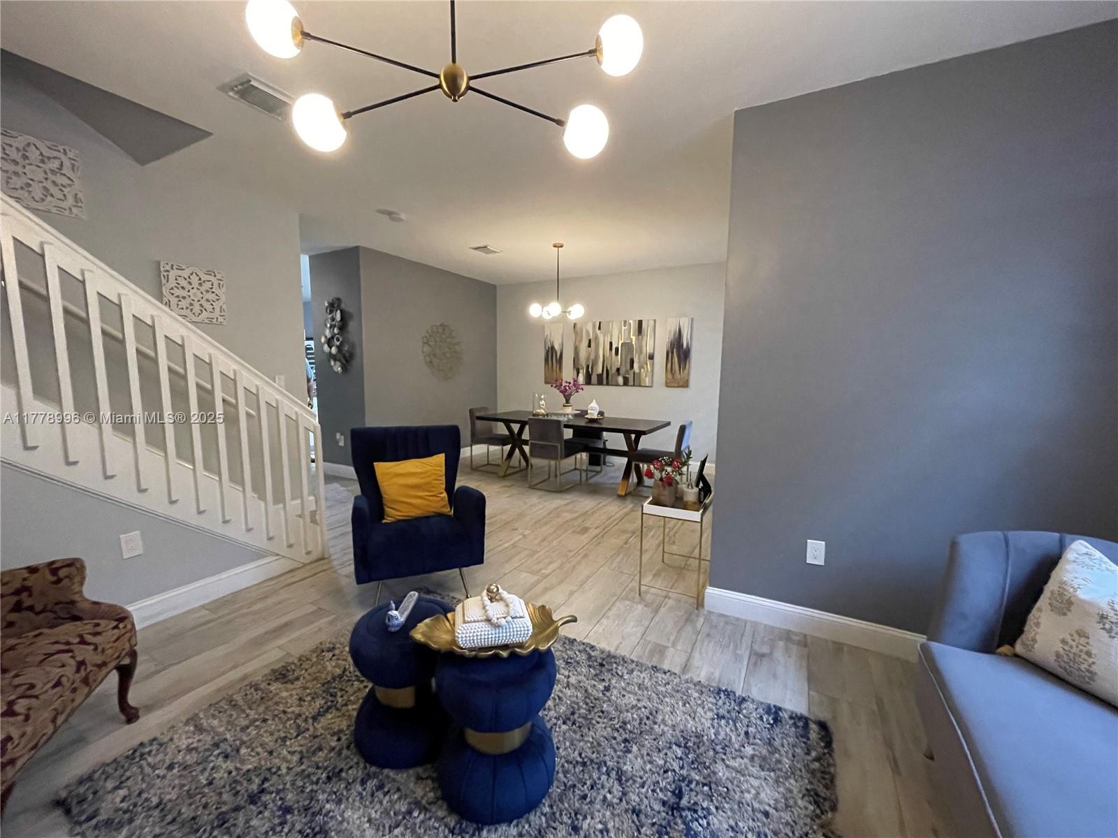 SILVER PALM HOMES - Residential