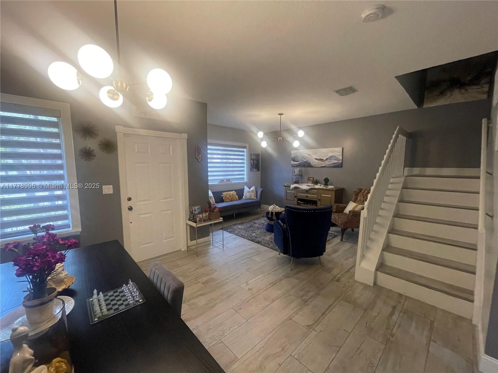 SILVER PALM HOMES - Residential