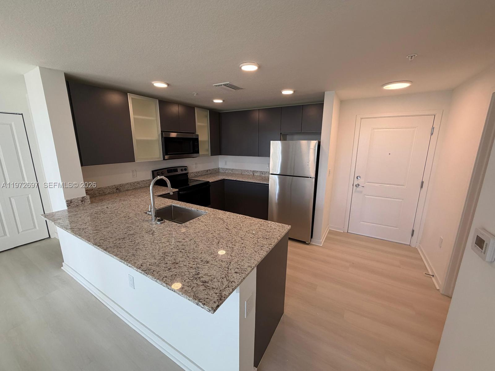 Millenia Park Tower - Residential