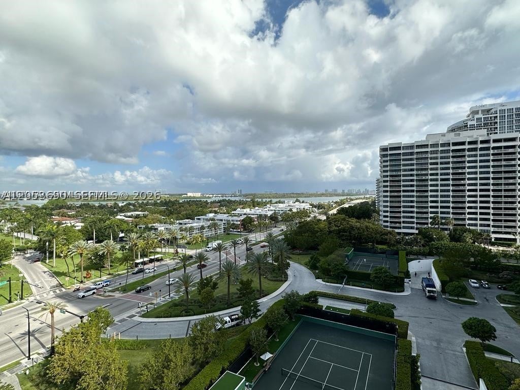 10185 Collins Ave 1103