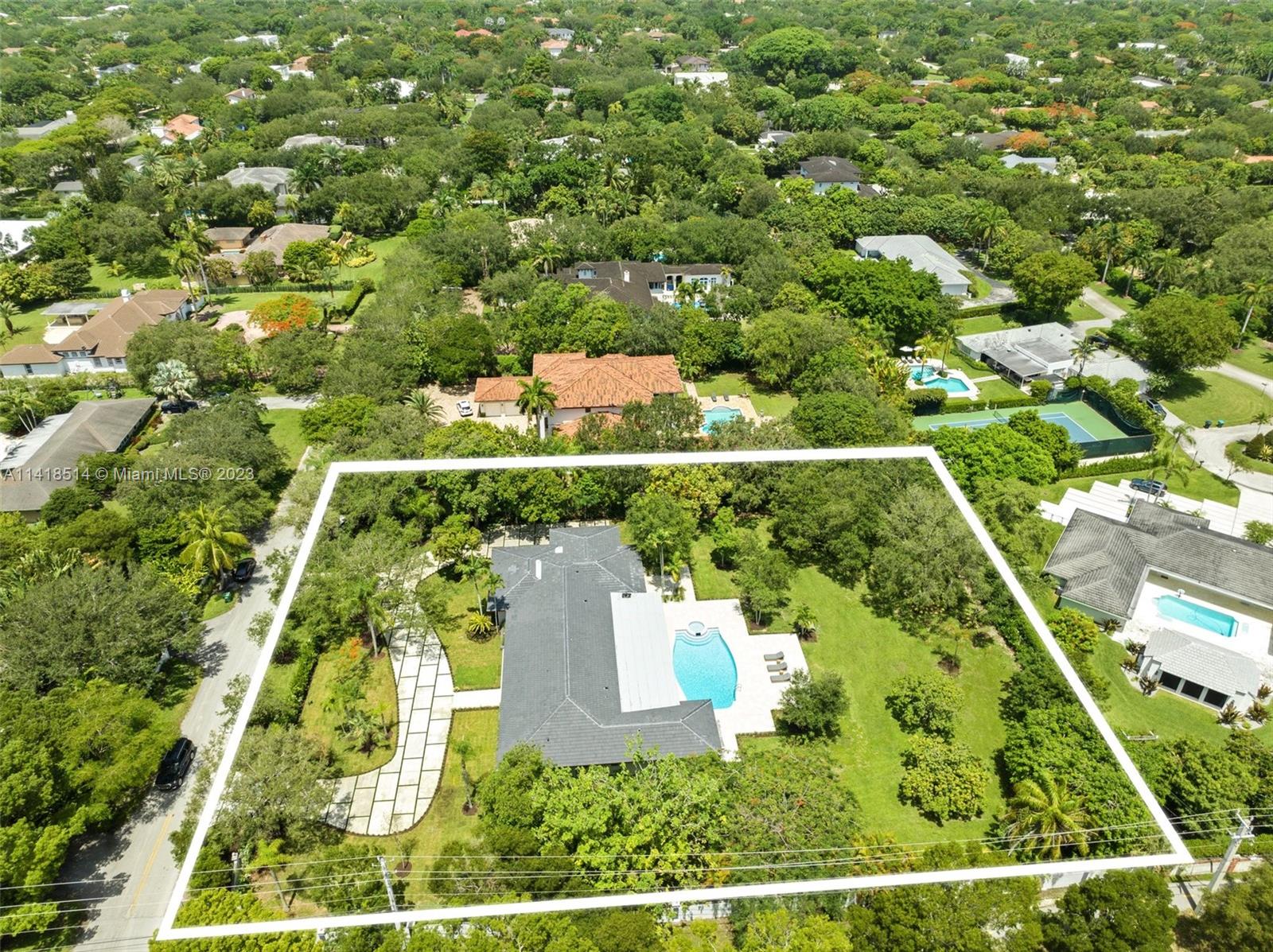 BRUCE-LAURIE SUB - Residential