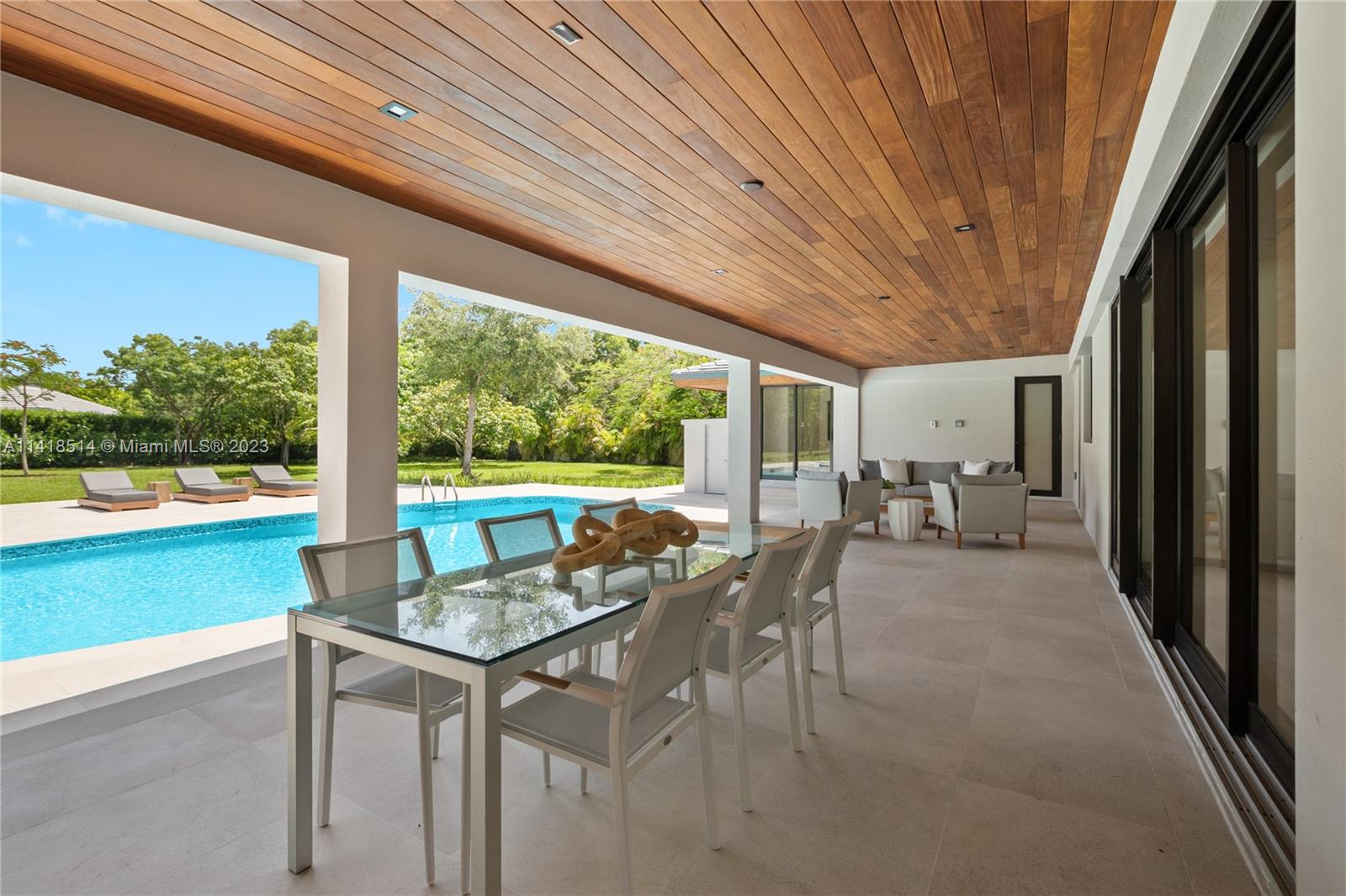 BRUCE-LAURIE SUB - Residential