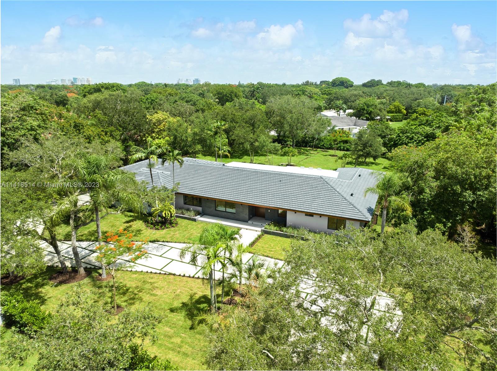 BRUCE-LAURIE SUB - Residential