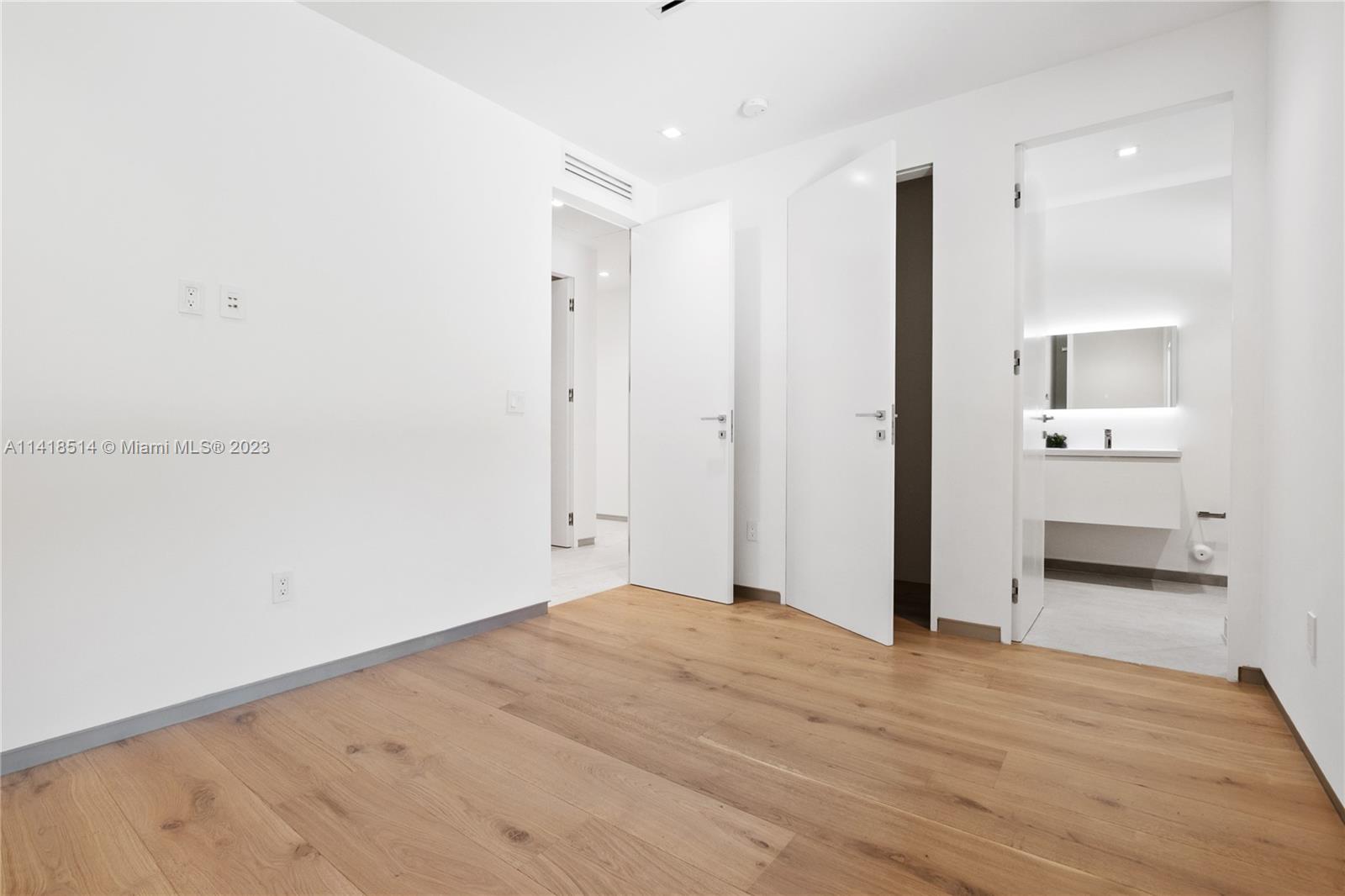 BRUCE-LAURIE SUB - Residential