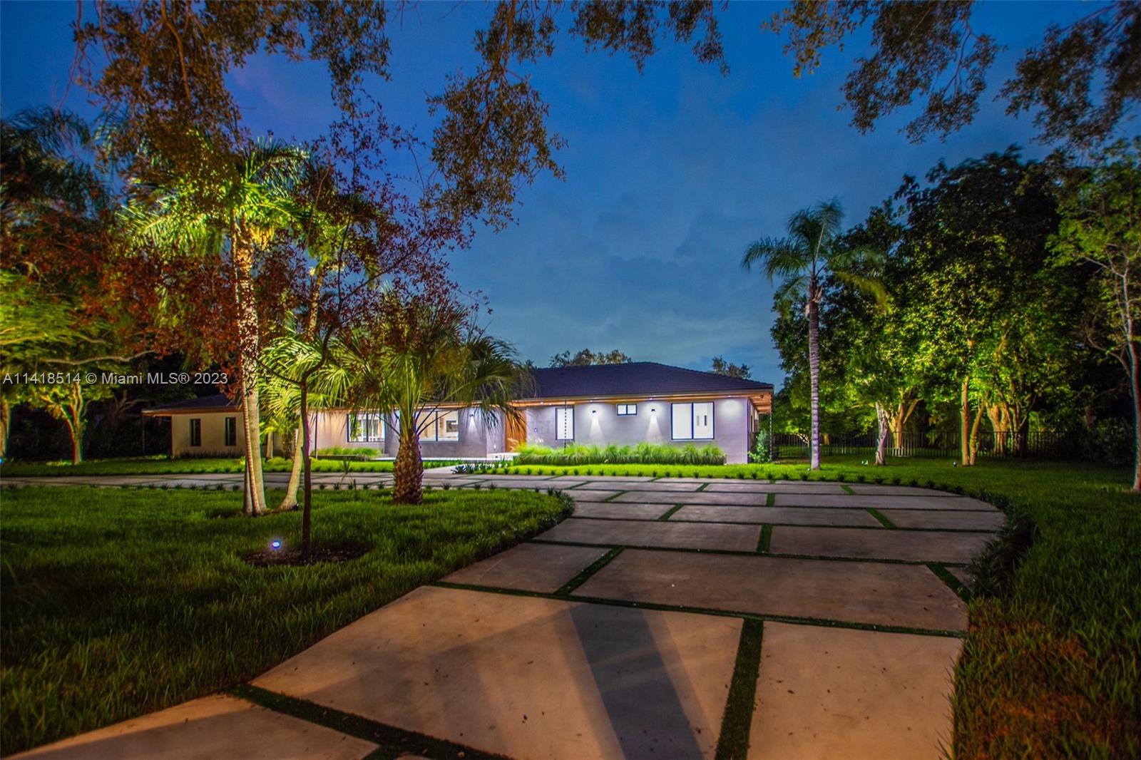 BRUCE-LAURIE SUB - Residential