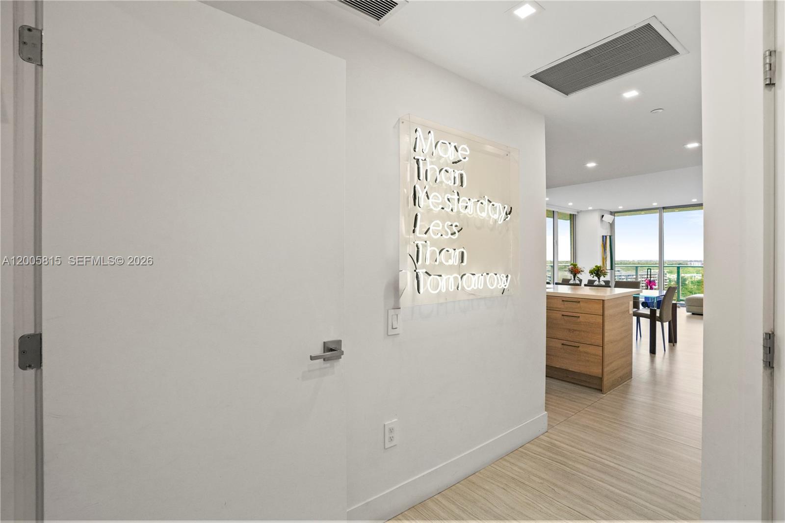 THE HARBOUR NORTH CONDO - Residential