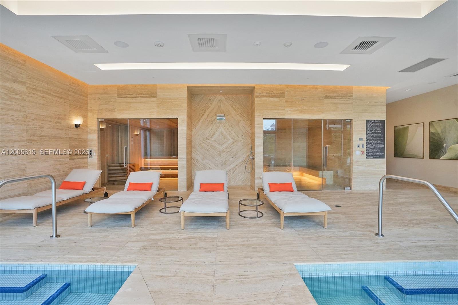 THE HARBOUR NORTH CONDO - Residential