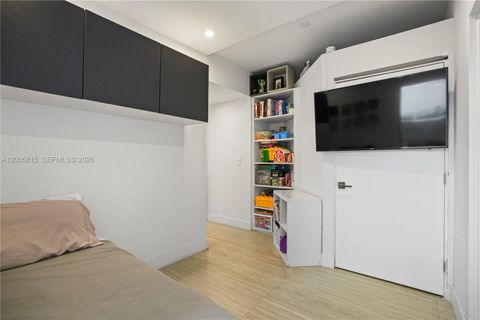 Tiny photo for 16385 NE Biscayne Blvd #1601+2 Parkings, North Miami Beach, FL 33160 (MLS # A12005815)