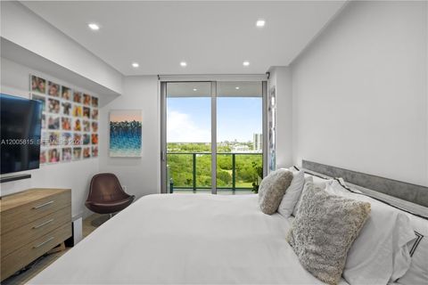 Tiny photo for 16385 NE Biscayne Blvd #1601+2 Parkings, North Miami Beach, FL 33160 (MLS # A12005815)