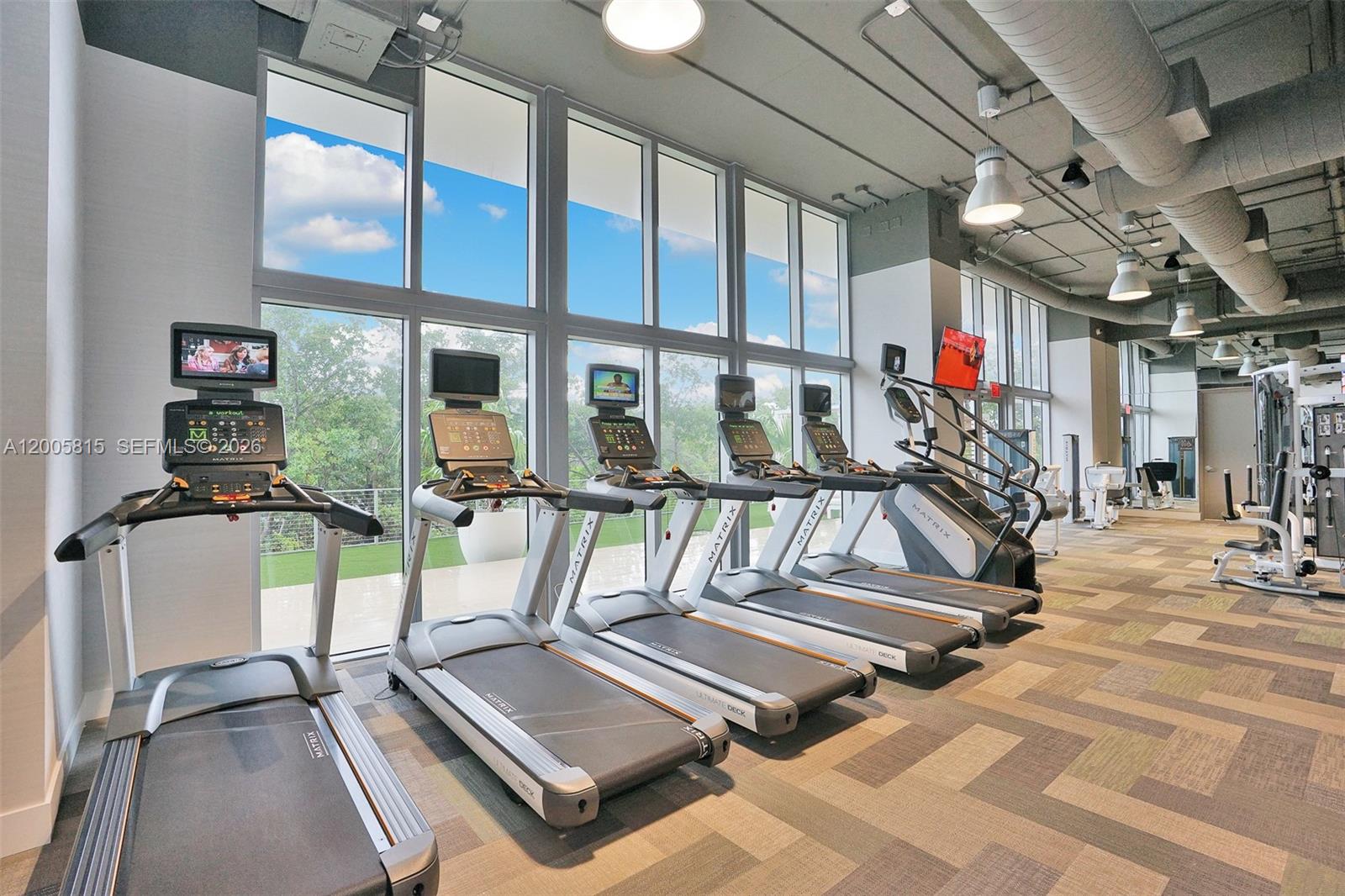 THE HARBOUR NORTH CONDO - Residential