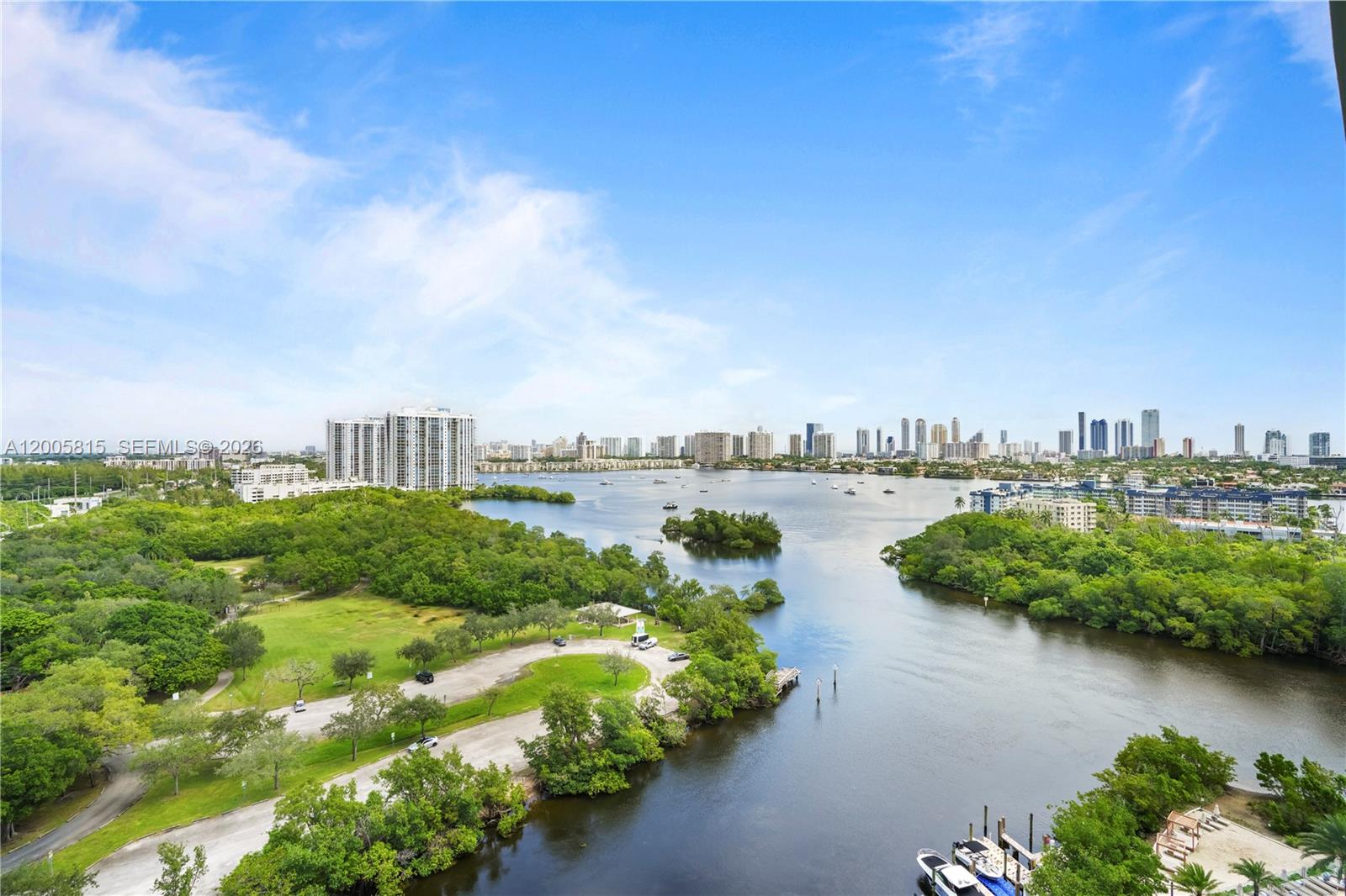 THE HARBOUR NORTH CONDO - Residential