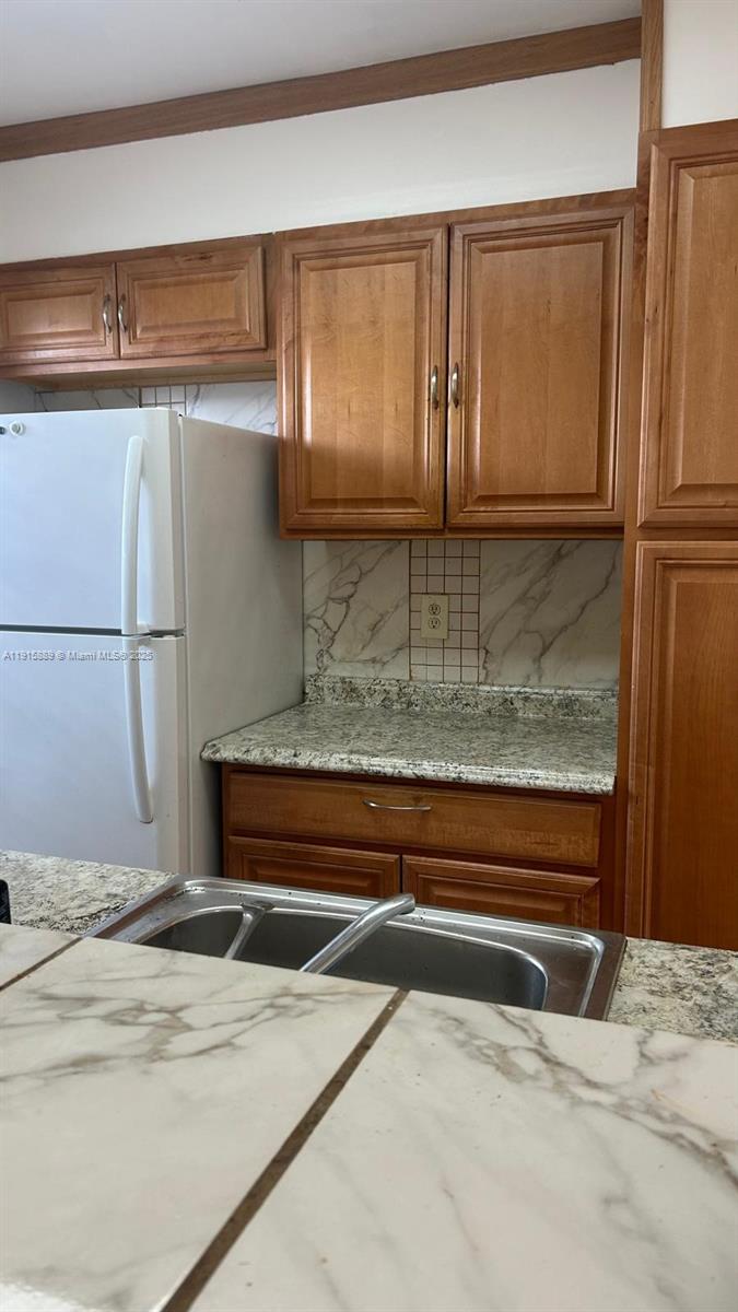 CYPRESS GARDENS CONDOMINI - Residential