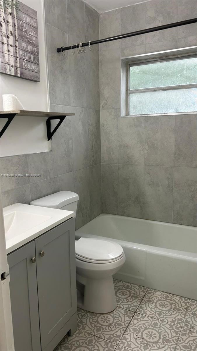 CYPRESS GARDENS CONDOMINI - Residential