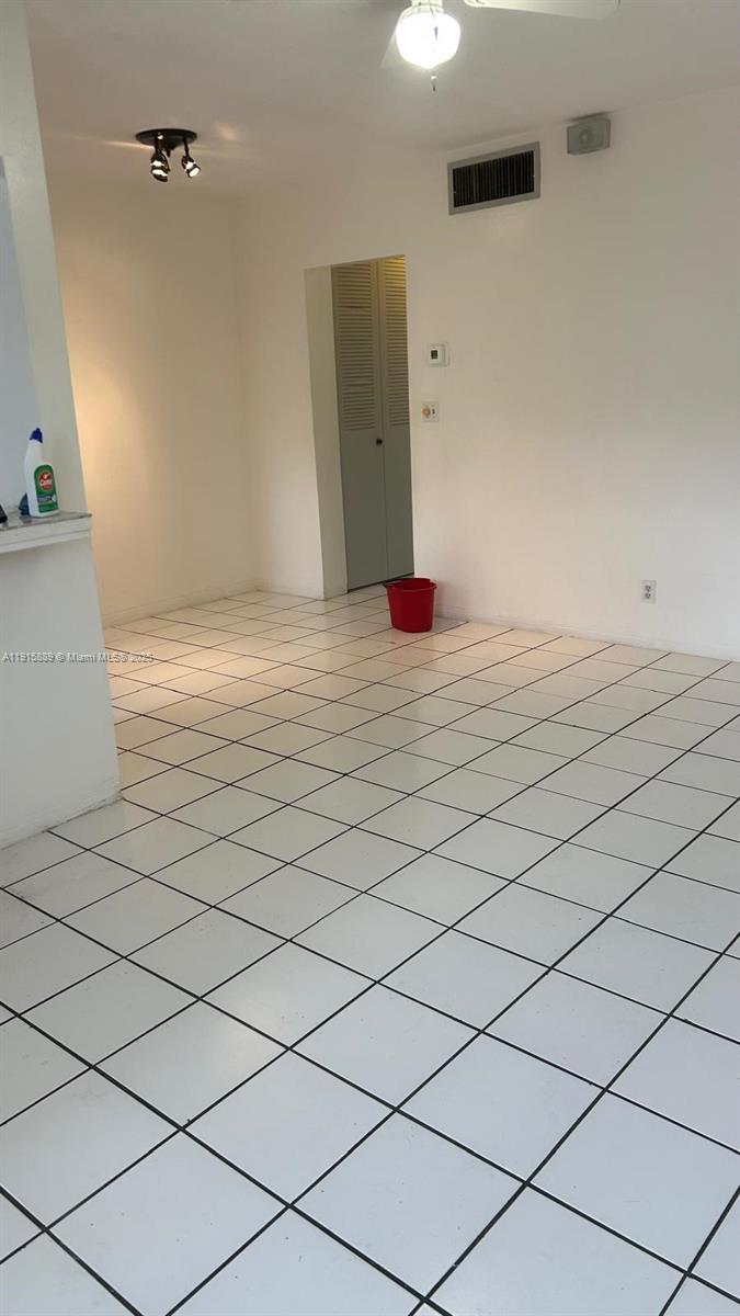 CYPRESS GARDENS CONDOMINI - Residential