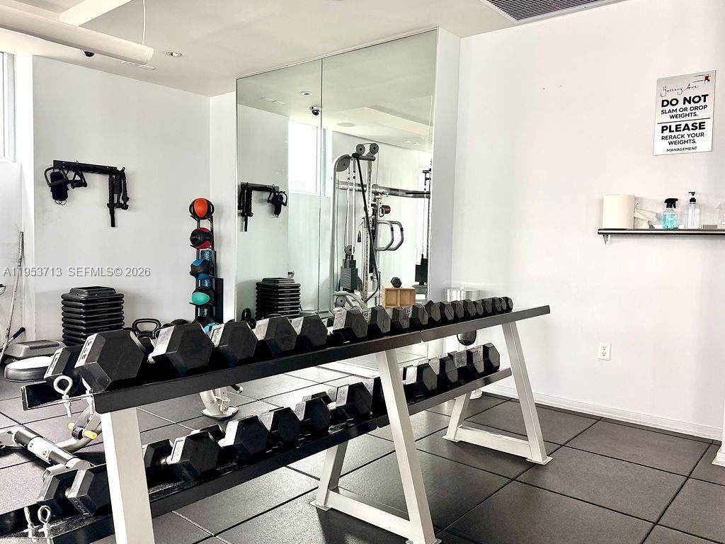 GALLERY ART CONDO - Residential