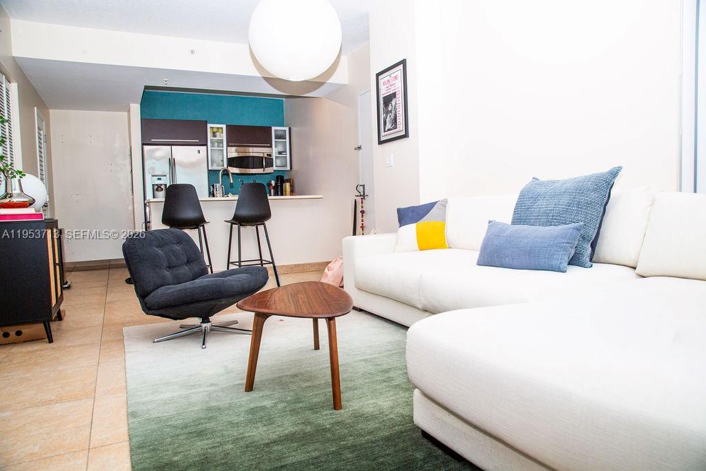 GALLERY ART CONDO - Residential