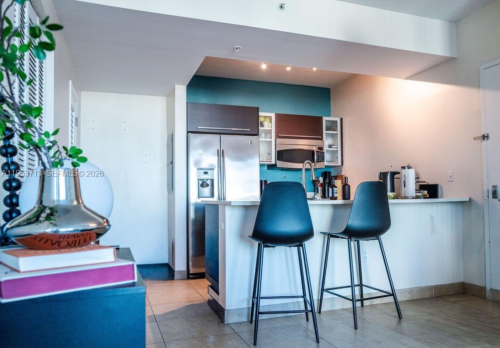 GALLERY ART CONDO - Residential