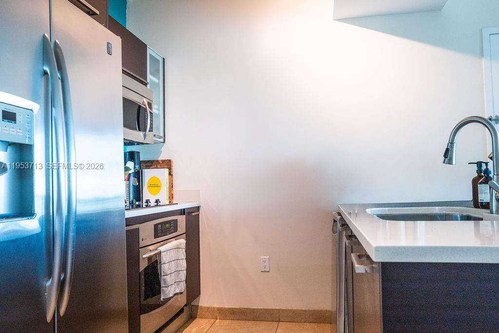 GALLERY ART CONDO - Residential