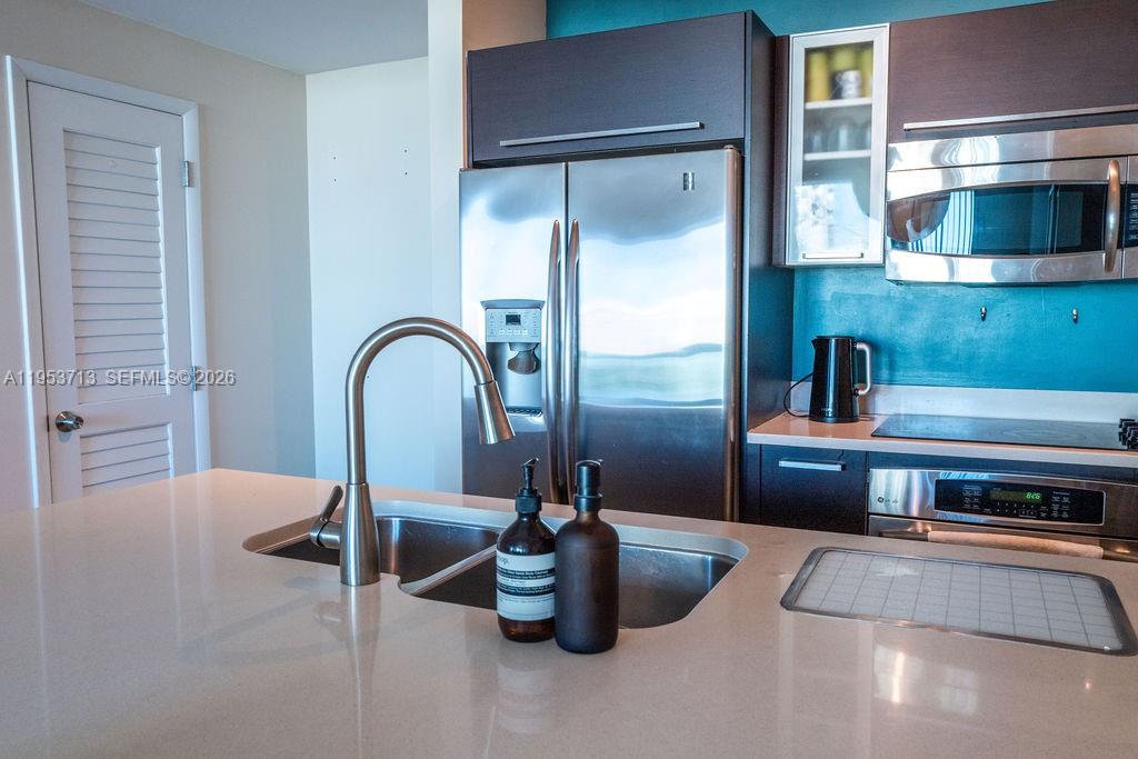 GALLERY ART CONDO - Residential