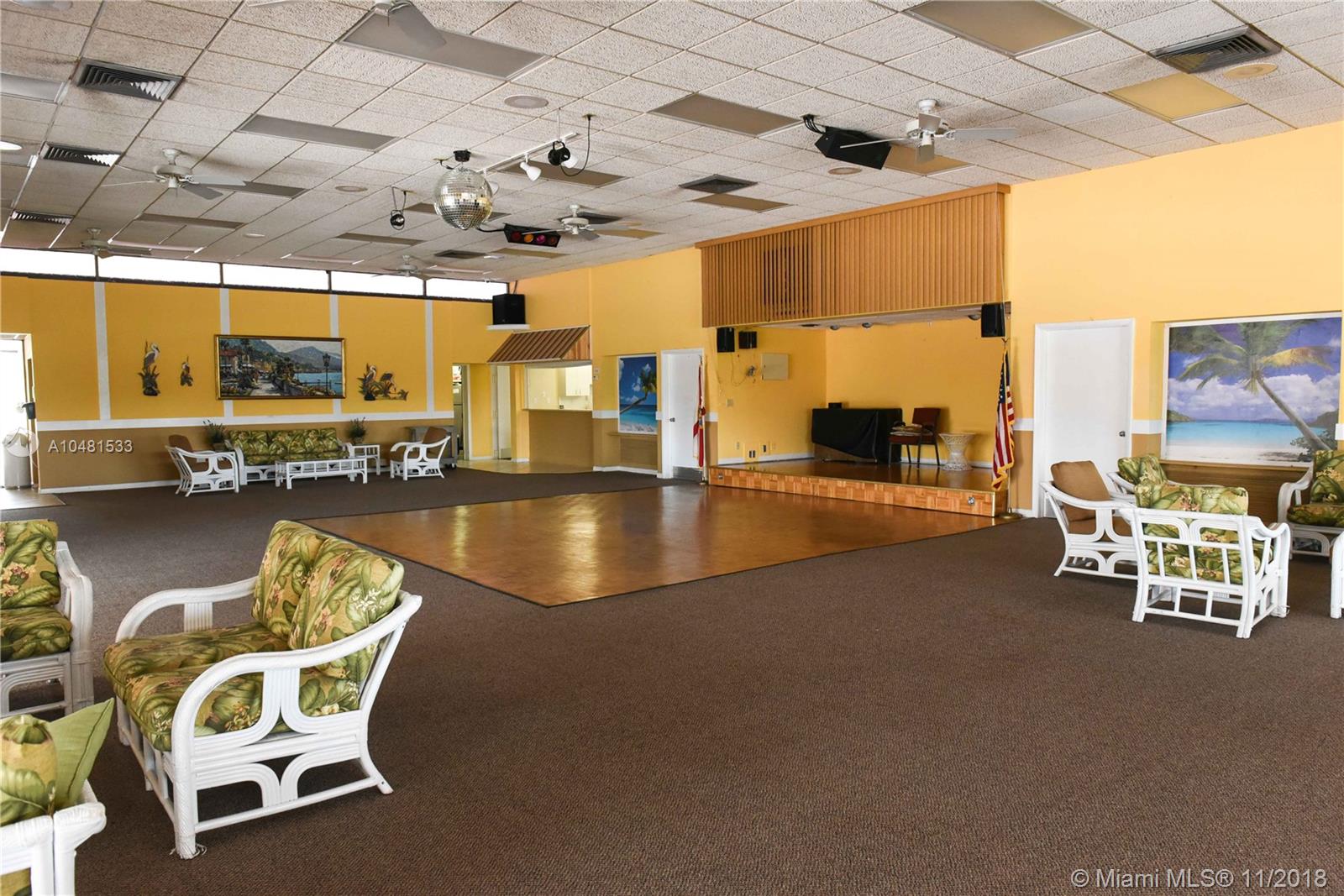 Meadows of Crystal Lake - Residential