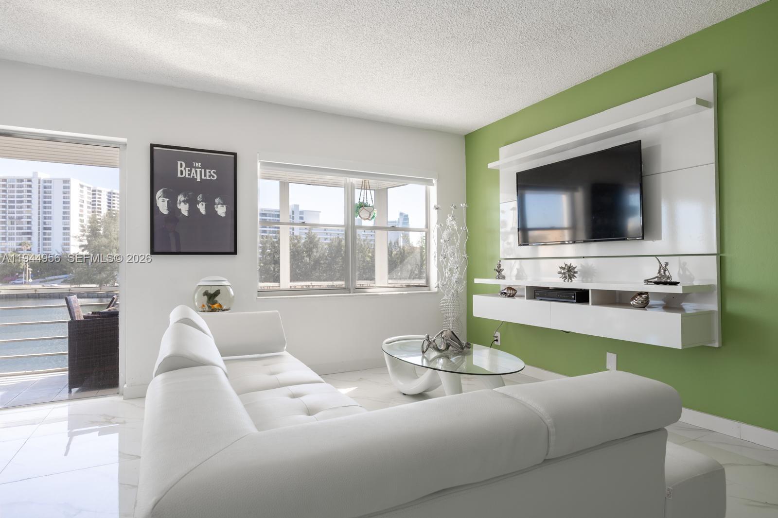 400 Diplomat Pkwy 302