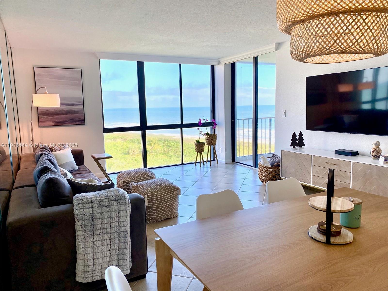 BARCLAY BEACH CLUB PHASE - Residential Lease