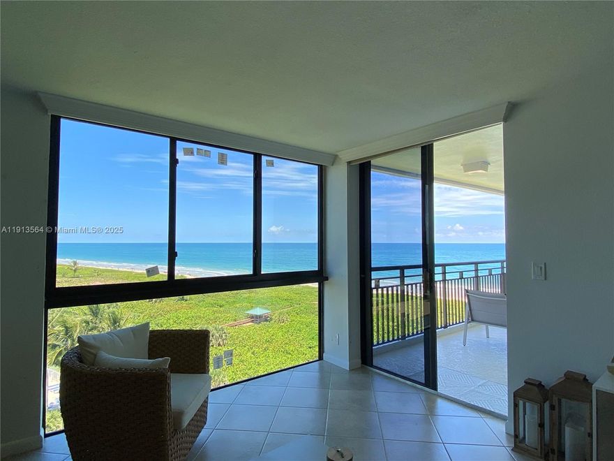 FABULOUS OCEAN VIEWS FROM EVERY ROOM OF THIS BEAUTIFUL 2BR/2BA CONDO. LIVING ROOM AND BOTH BEDROOMS LEAD TO A LARGE BALCONY WITH UNOBSTRUCTED OCEAN VIEWS. THIS UNIT COMES WITH DEEDED COVER PARKING AND STORAGE ROOM. THE BARCLAY INCLUDES A SWIMMING POOL, TENNIS COURT, EXERCISE ROOM, AND MANY MORE AMENITIES