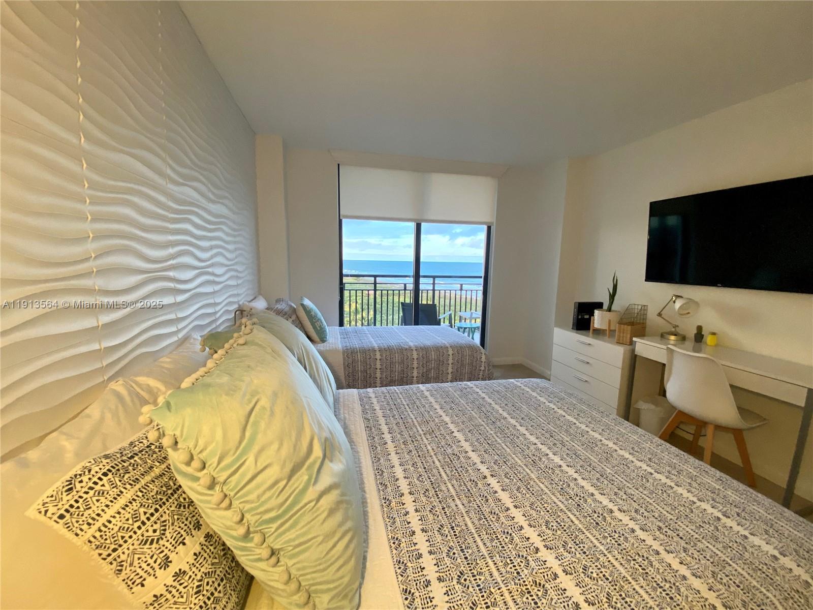 BARCLAY BEACH CLUB PHASE - Residential Lease