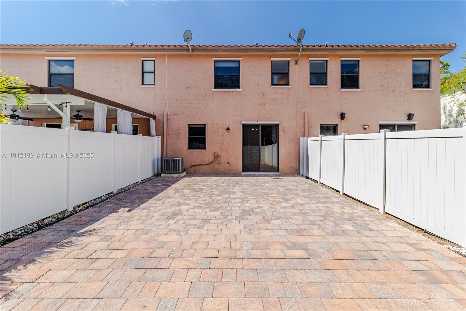 BELLAGIO ARAGON - Residential Lease