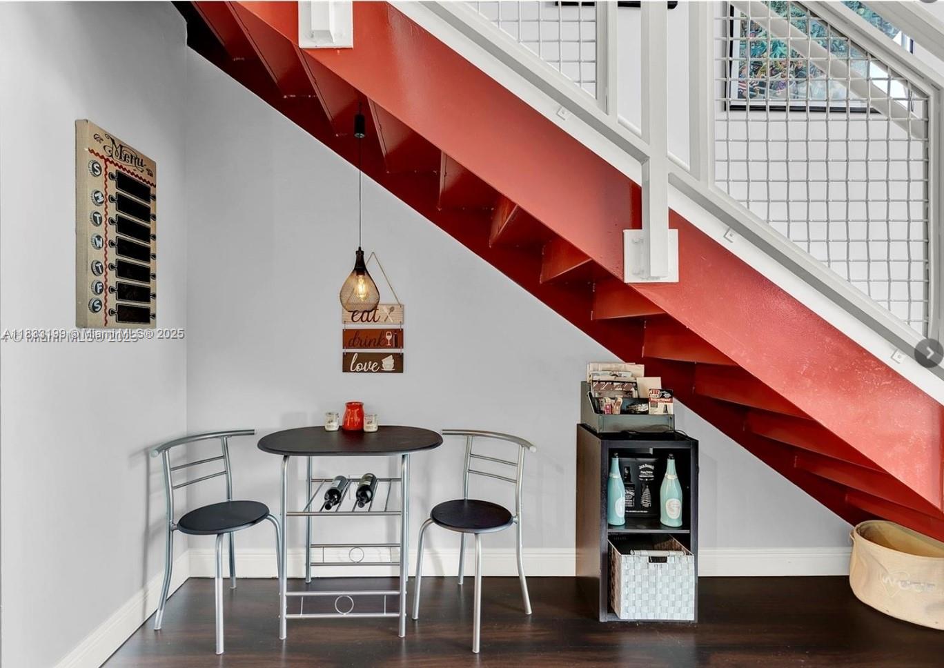 VIZCAYNE NORTH CONDO - Residential