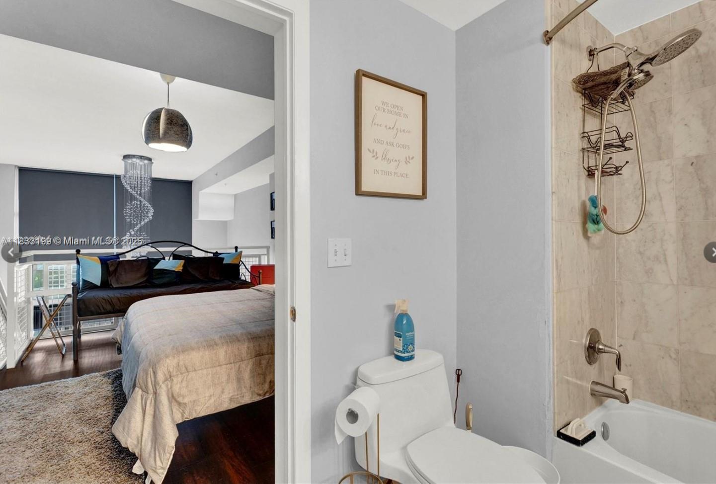 VIZCAYNE NORTH CONDO - Residential