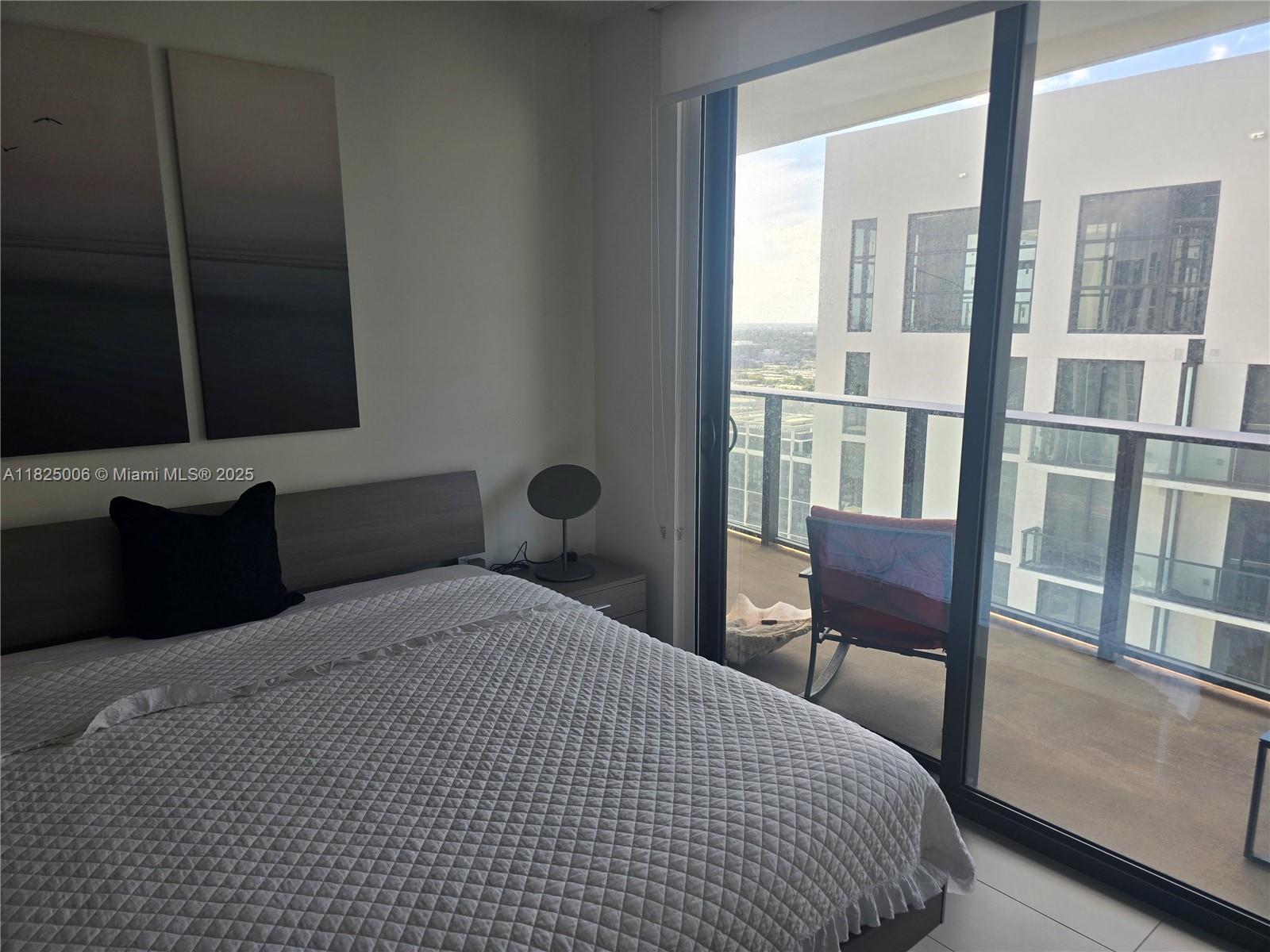 CANVAS CONDO - Residential