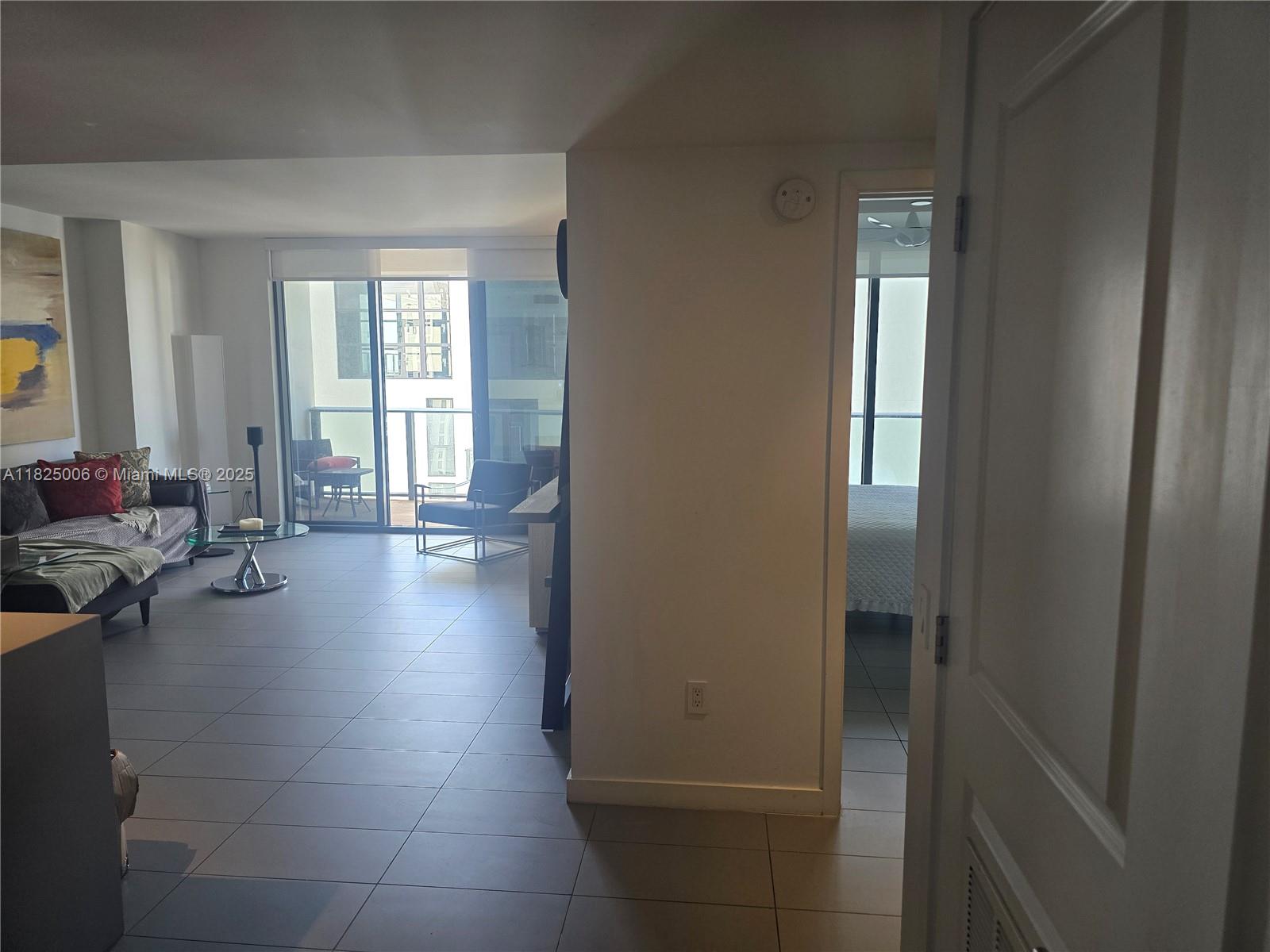 CANVAS CONDO - Residential