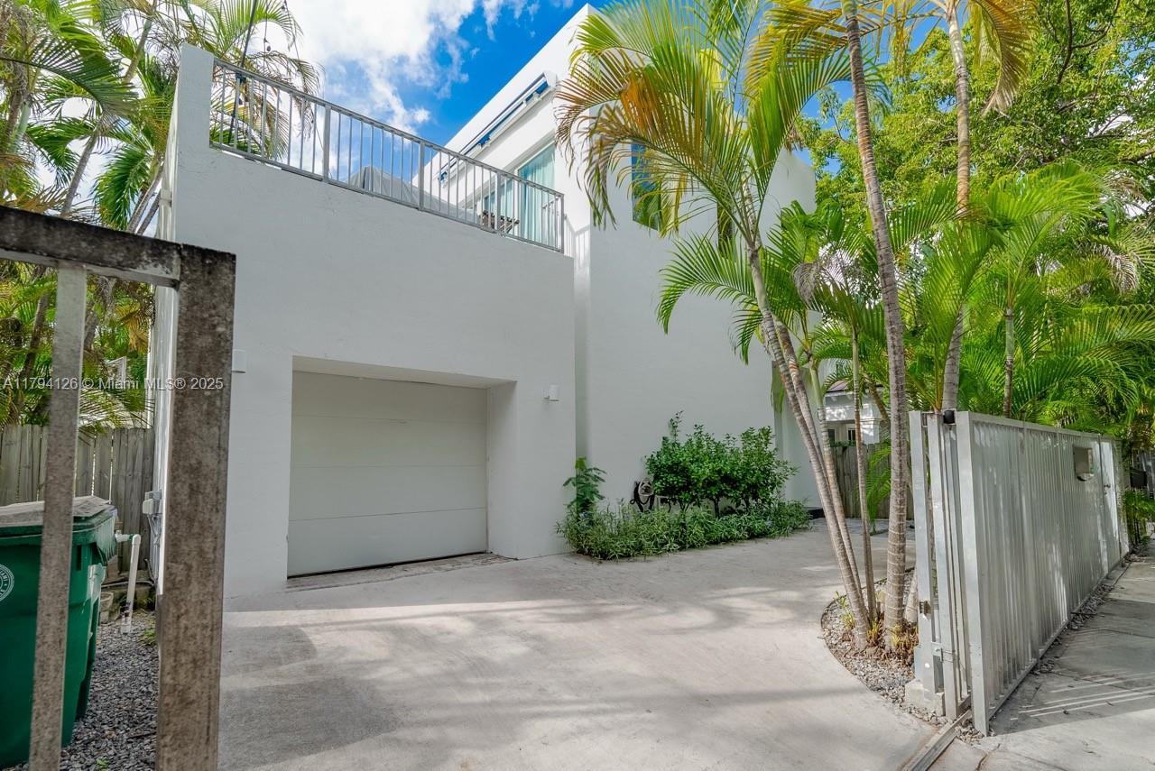 Rental Property at 2942 Catalina St, Miami, Broward County, Florida - Bedrooms: 3 
Bathrooms: 3  - $7,500 MO.