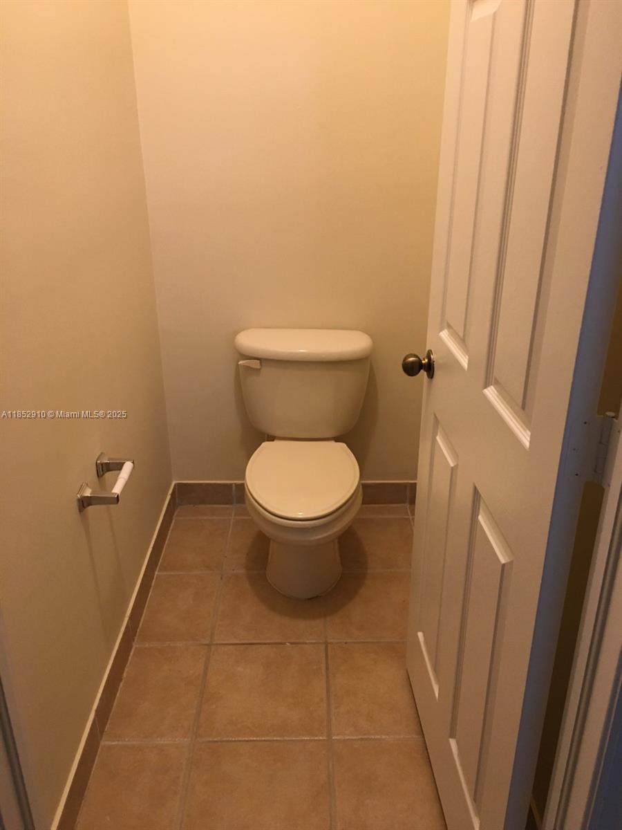MERRICK PRESERVE CONDO - Residential Lease