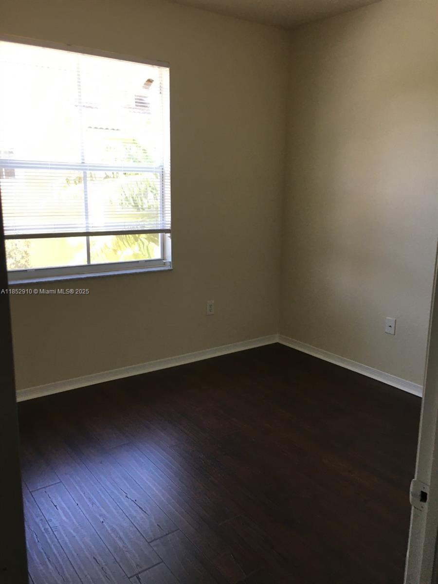 MERRICK PRESERVE CONDO - Residential Lease