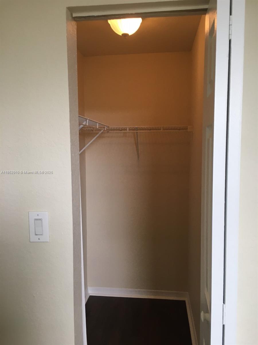 MERRICK PRESERVE CONDO - Residential Lease