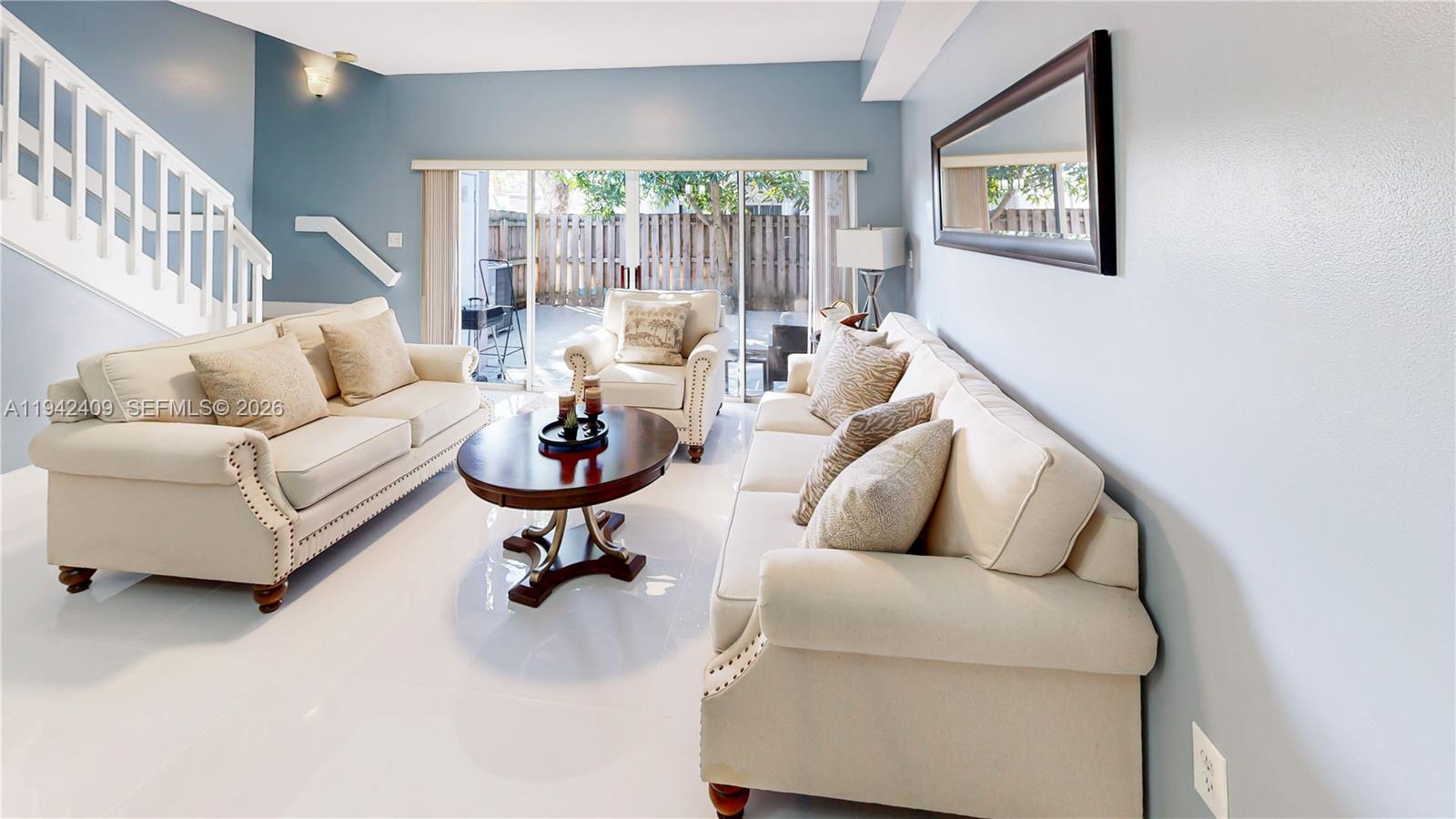 VILLAS AT THE HAMMOCKS CO - Residential