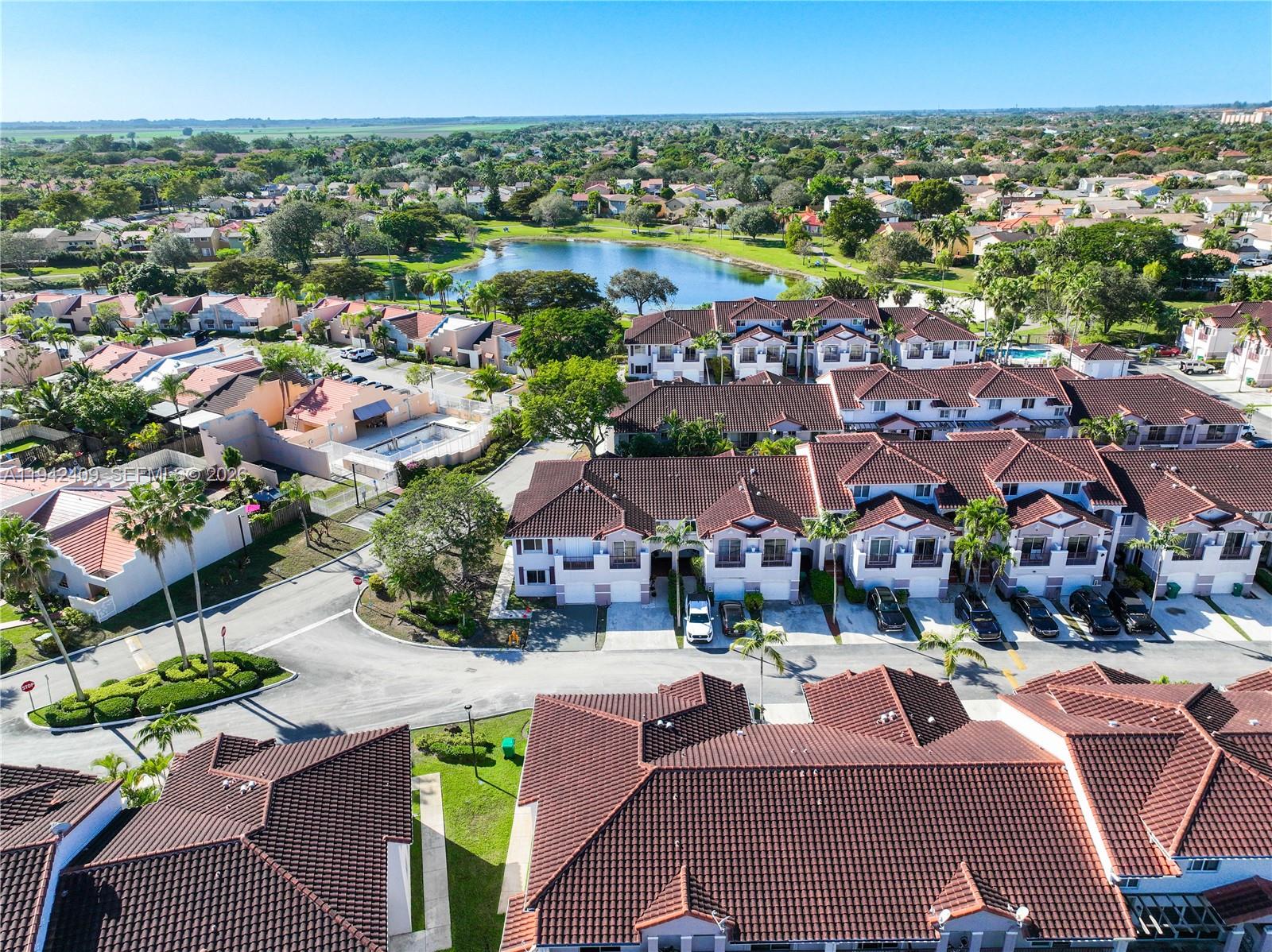 VILLAS AT THE HAMMOCKS CO - Residential