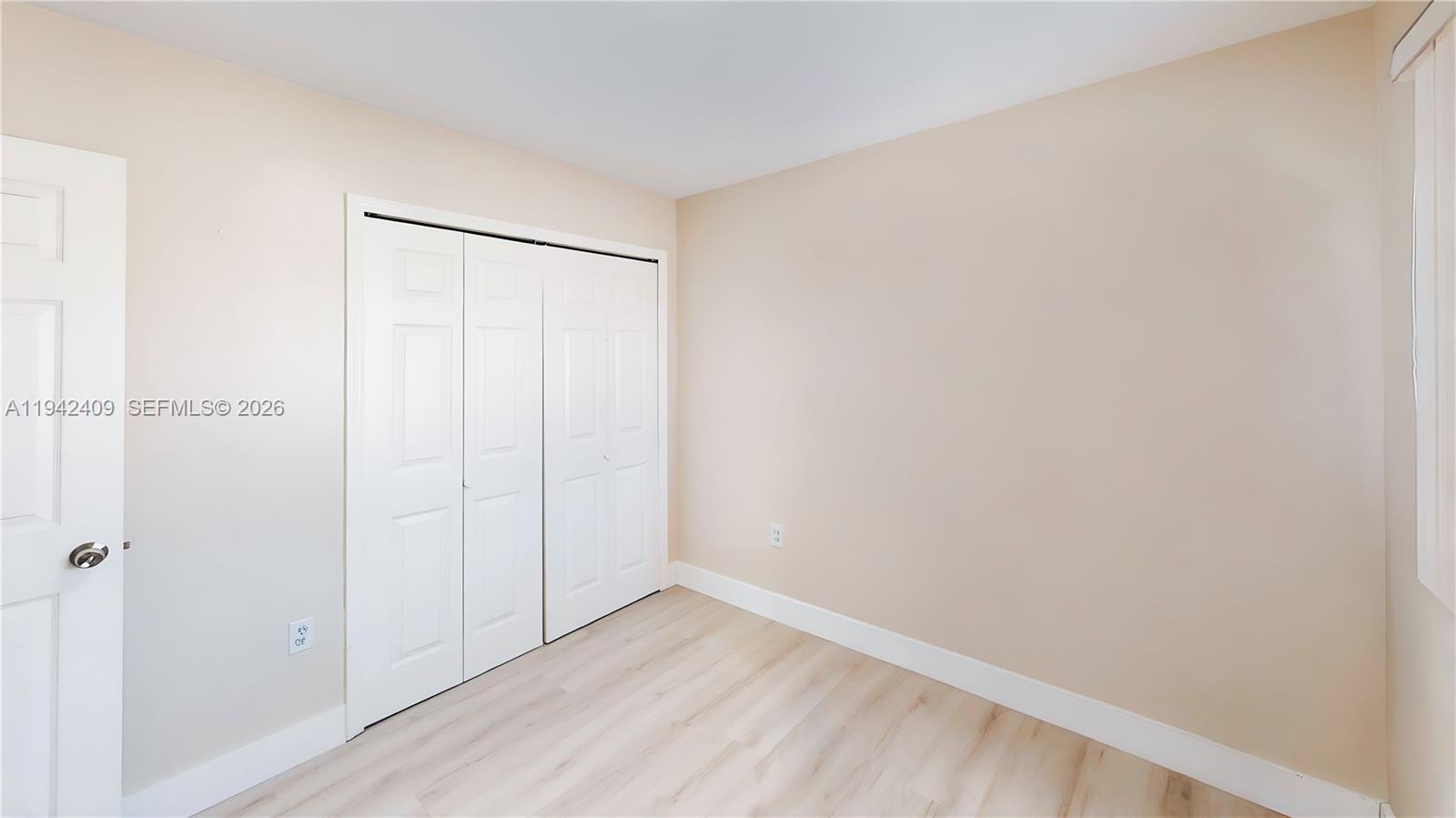 VILLAS AT THE HAMMOCKS CO - Residential