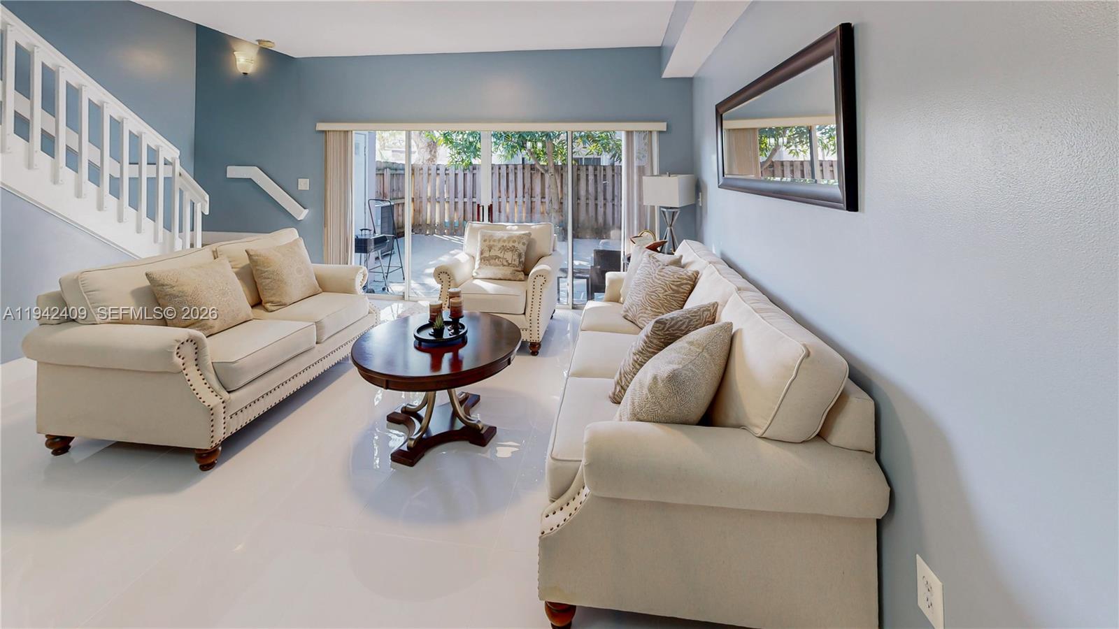 VILLAS AT THE HAMMOCKS CO - Residential