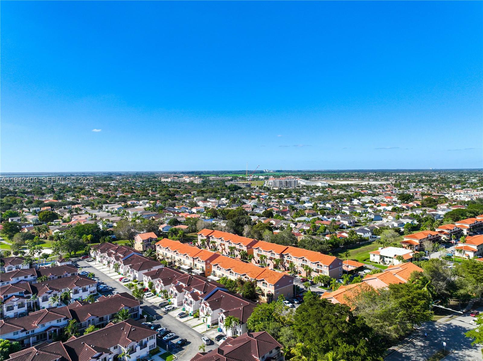 VILLAS AT THE HAMMOCKS CO - Residential