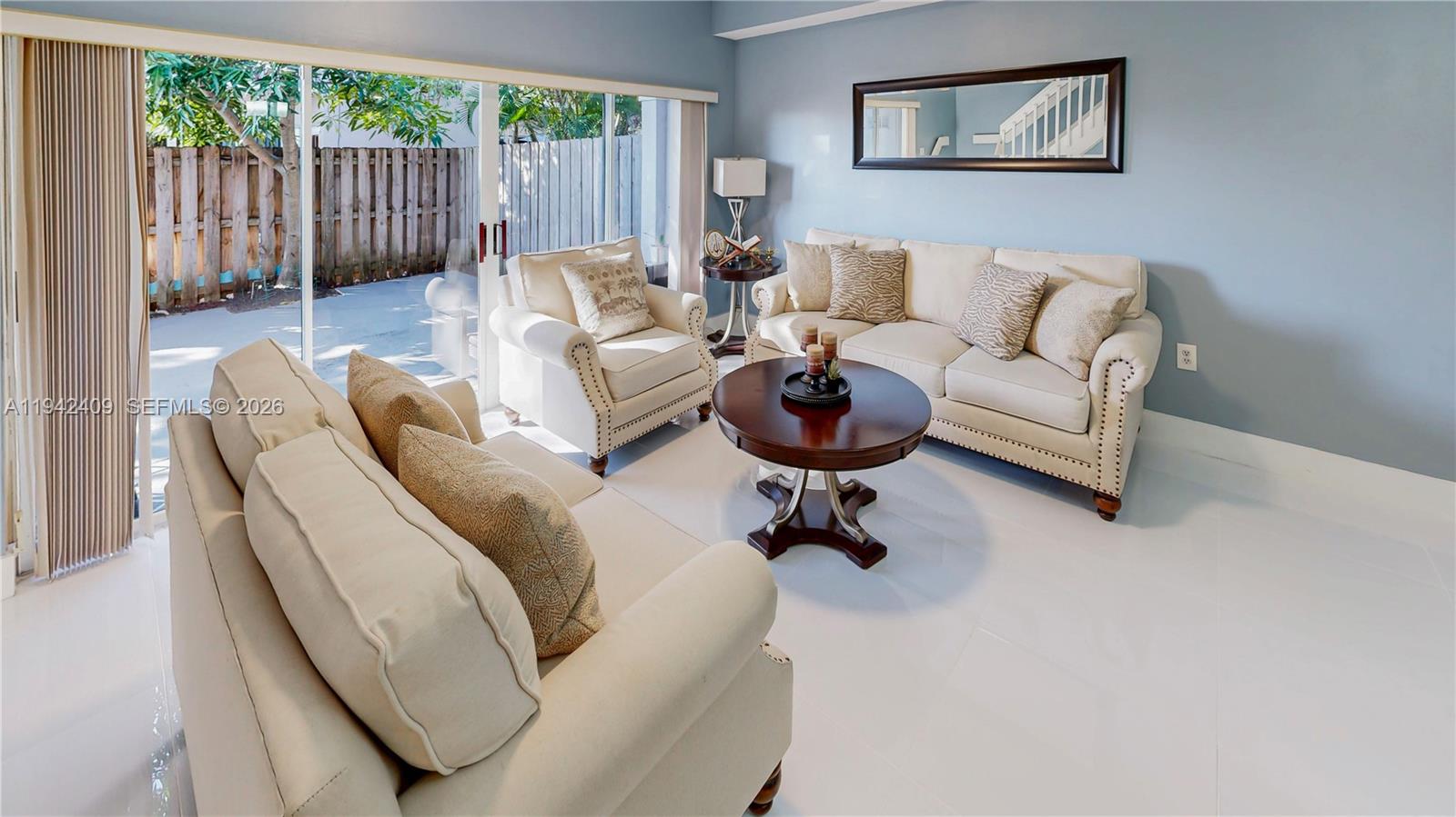 VILLAS AT THE HAMMOCKS CO - Residential