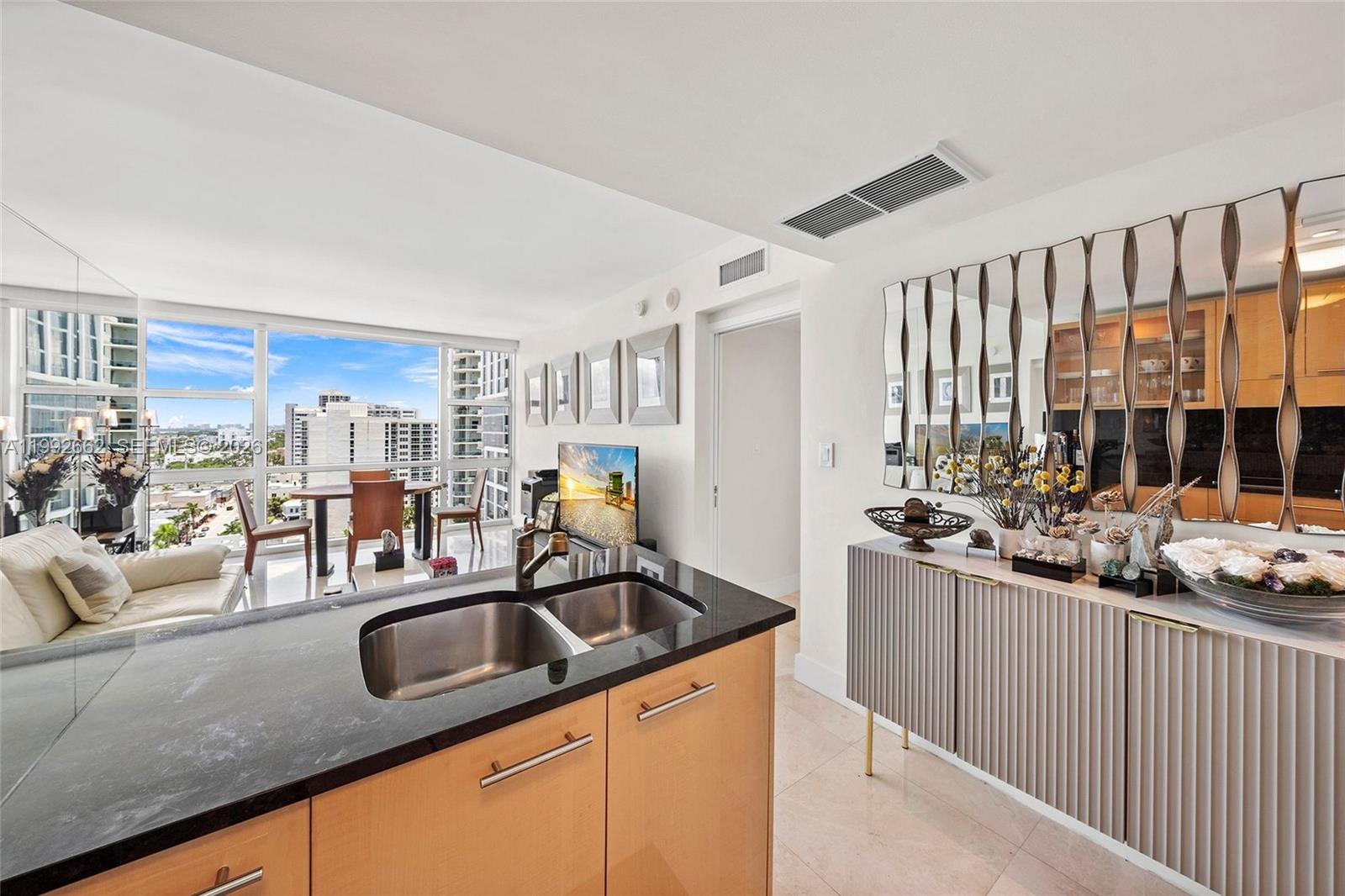 CENTRAL CARILLON BEACH CO - Residential