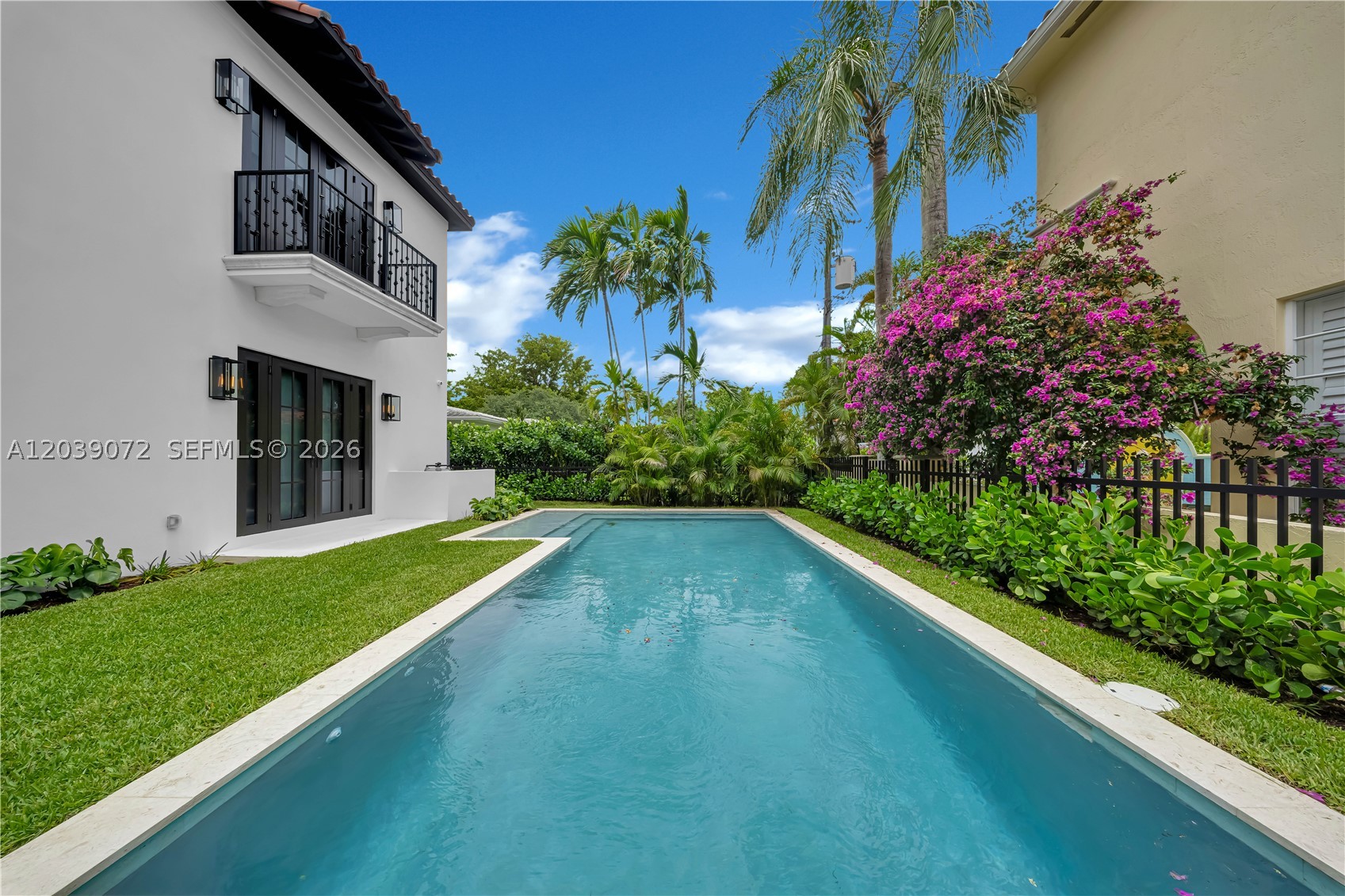 5111 Alhambra Cir